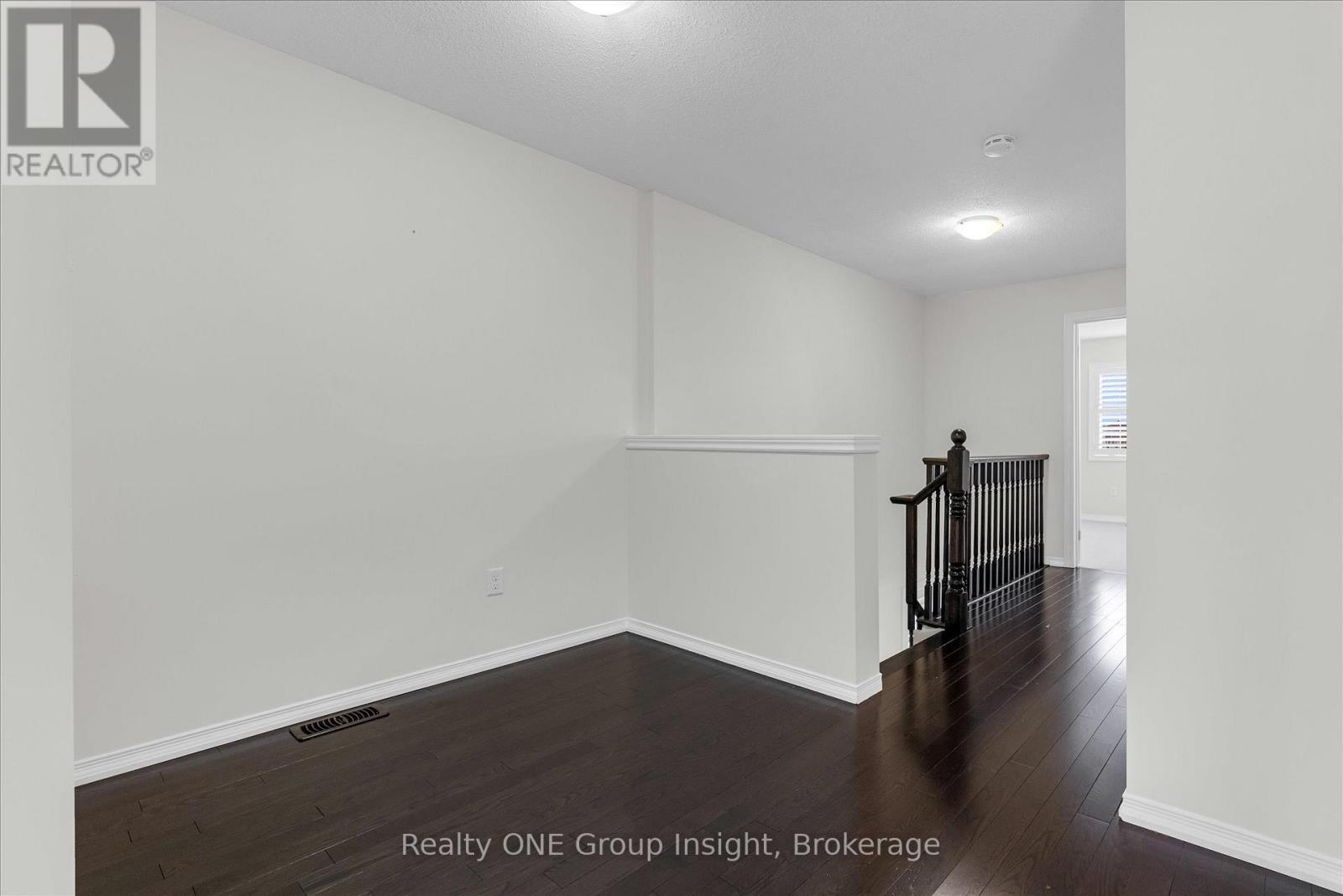 183 Penny Lane, Hamilton (Stoney Creek Mountain), Ontario  L8J 0E2 - Photo 18 - X12886854