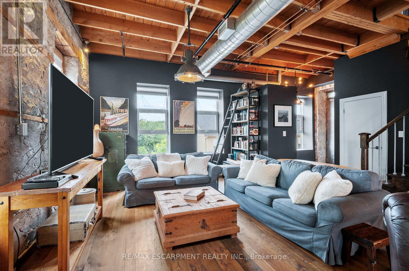 201 - 25 Concession Street, Cambridge, Ontario  N1R 2G6 - Photo 4 - X12886872