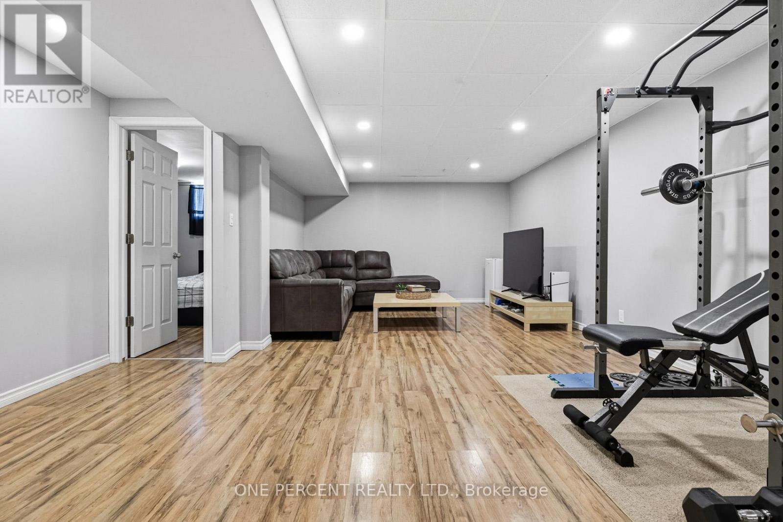 70 Galileo Drive, Hamilton (Lakeshore), Ontario  L8E 0H1 - Photo 27 - X12886896