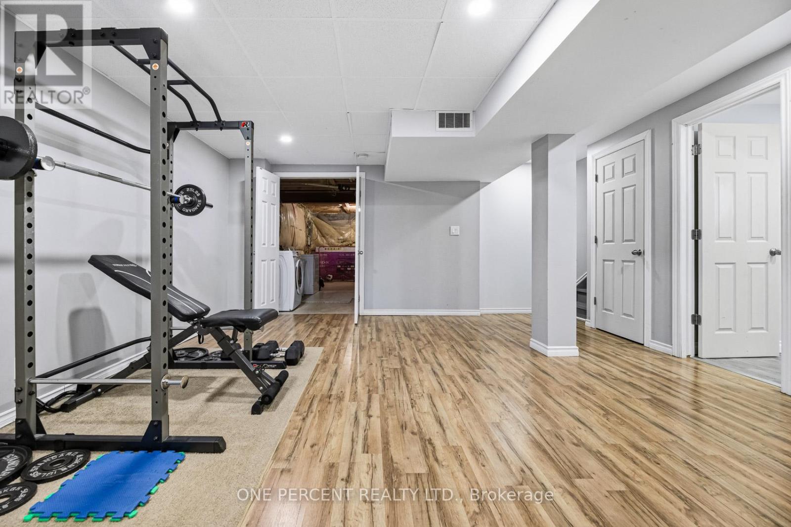 70 Galileo Drive, Hamilton (Lakeshore), Ontario  L8E 0H1 - Photo 28 - X12886896