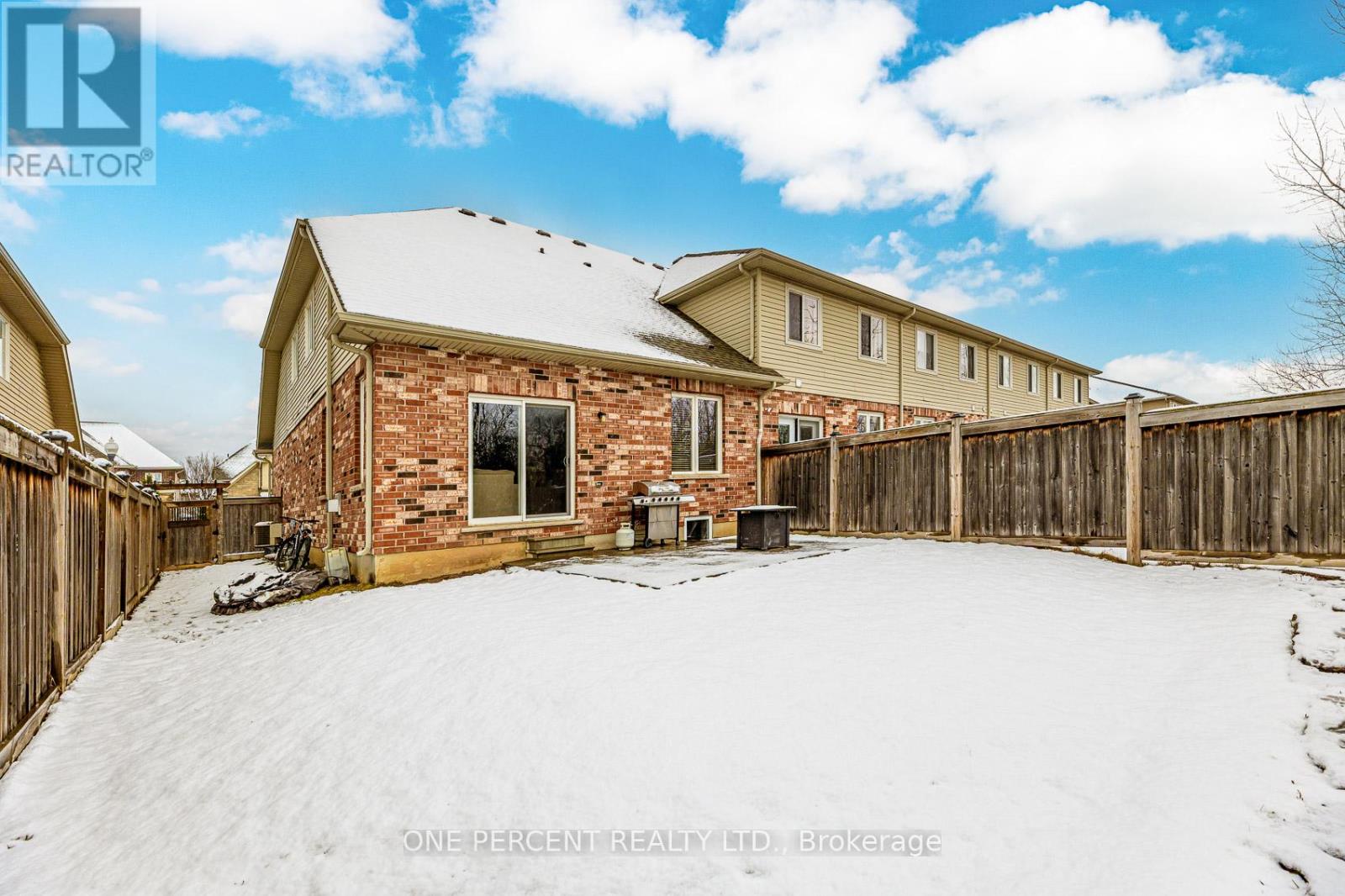 70 Galileo Drive, Hamilton (Lakeshore), Ontario  L8E 0H1 - Photo 37 - X12886896