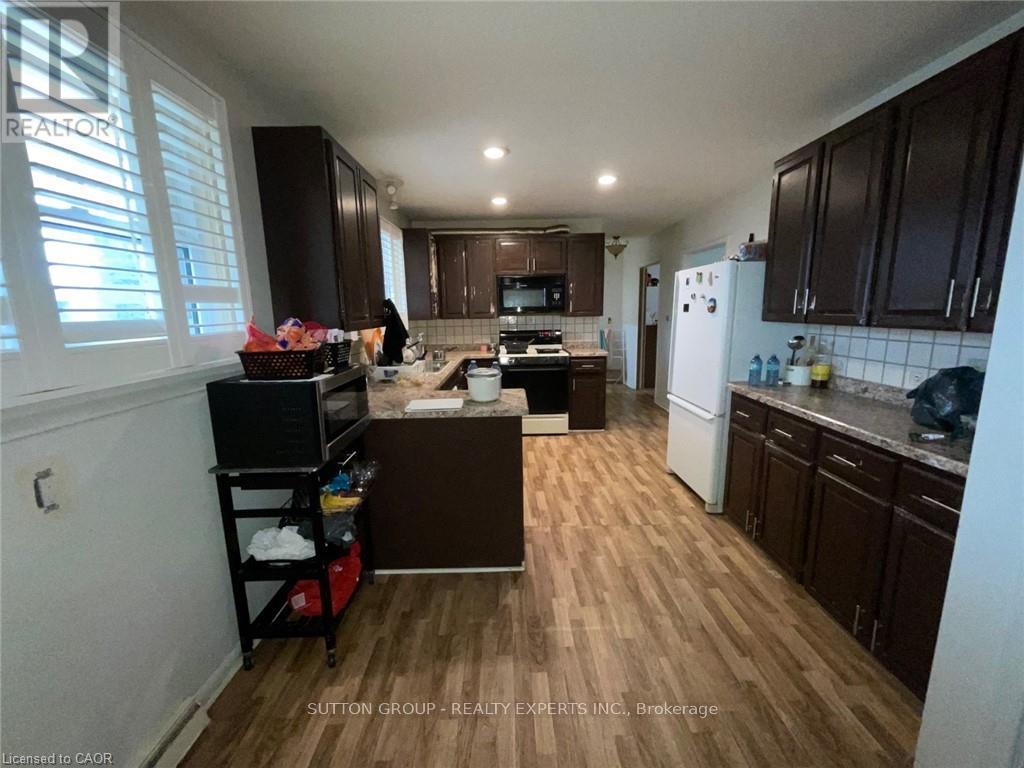 415 MOUNT PLEASANT ROAD, Brantford, Ontario