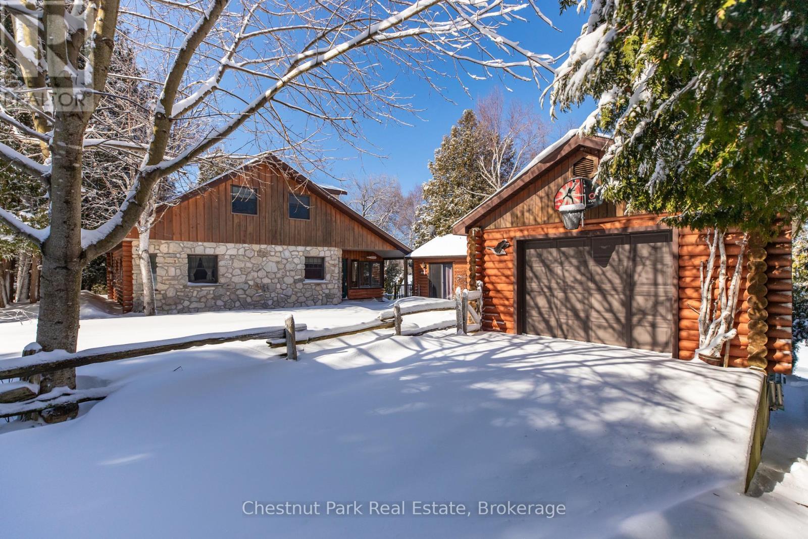 36 William Street, Northern Bruce Peninsula, Ontario  N0H 1W0 - Photo 2 - X12879440