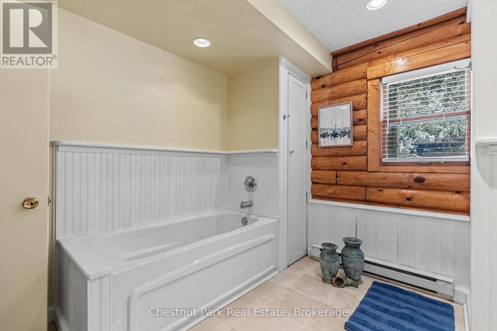 36 William Street, Northern Bruce Peninsula, Ontario  N0H 1W0 - Photo 41 - X12879440