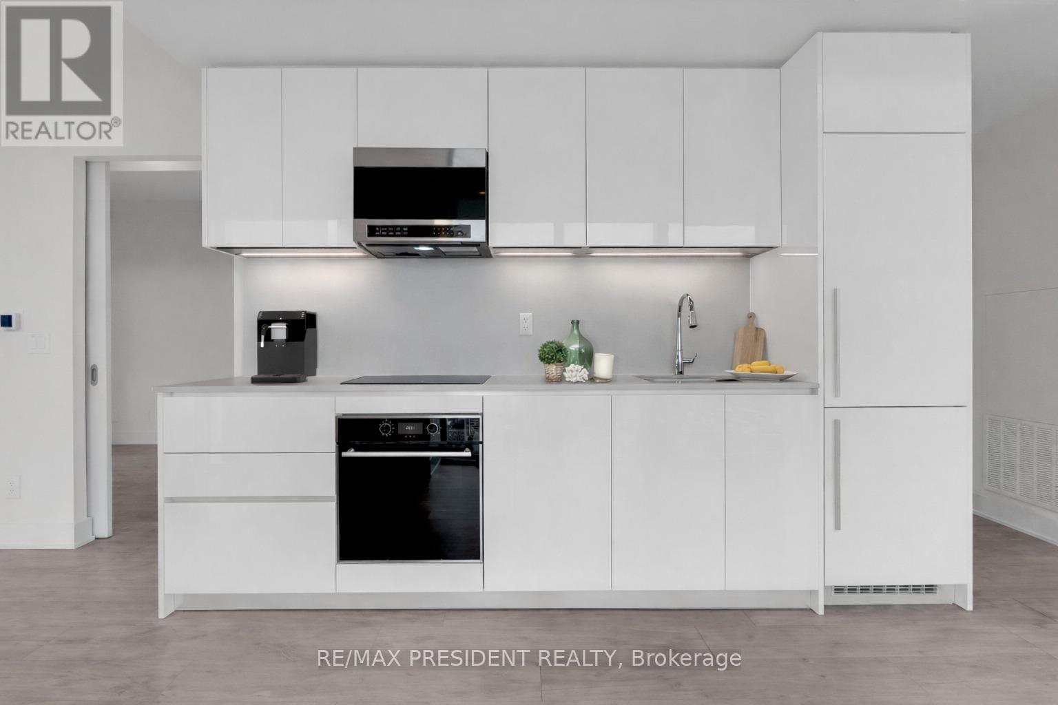 4202 - 8 Cumberland Street, Toronto (Annex), Ontario  M4W 0B6 - Photo 16 - C12885480