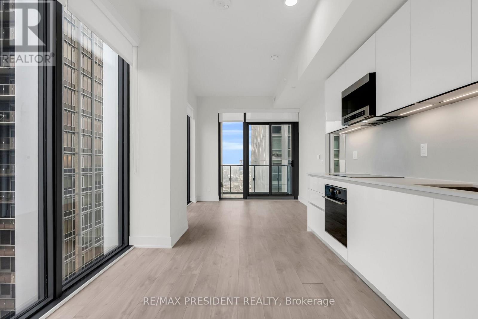 4202 - 8 Cumberland Street, Toronto (Annex), Ontario  M4W 0B6 - Photo 11 - C12885480