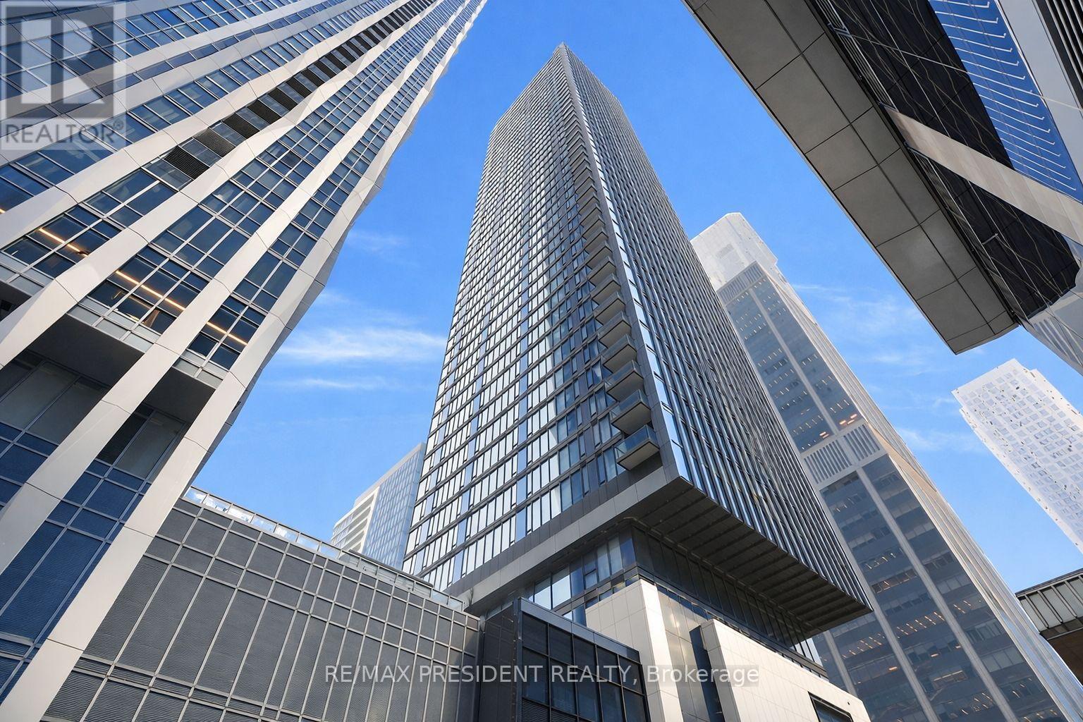 4202 - 8 Cumberland Street, Toronto (Annex), Ontario  M4W 0B6 - Photo 3 - C12885480