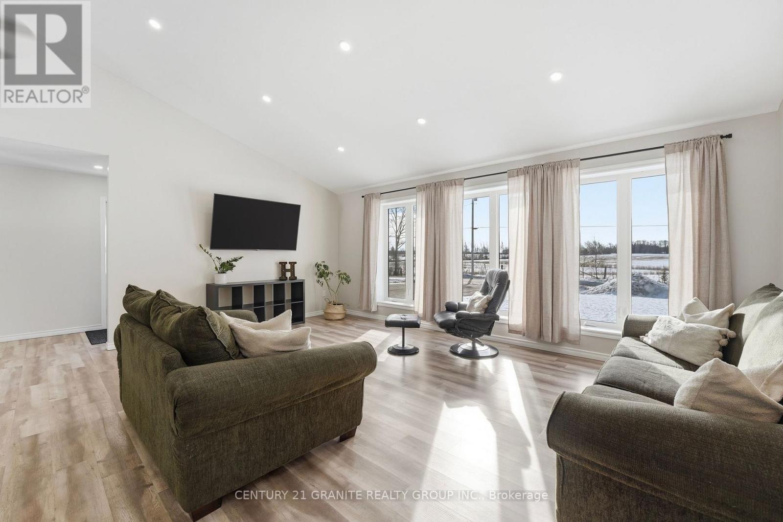 36 Fraser Lake Road, Carlow/mayo (Carlow Ward), Ontario  K0L 1G0 - Photo 10 - X12865828