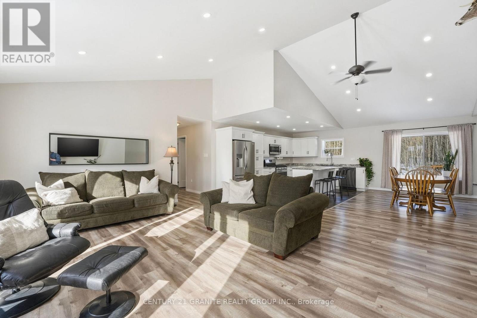 36 Fraser Lake Road, Carlow/mayo (Carlow Ward), Ontario  K0L 1G0 - Photo 8 - X12865828