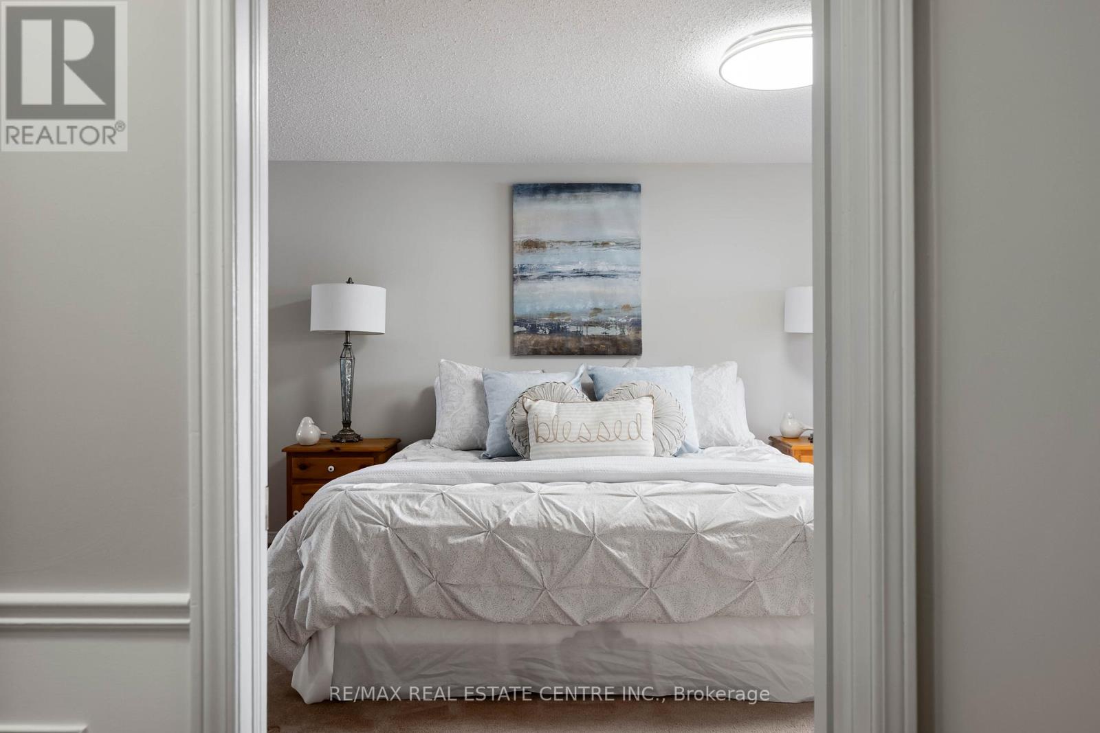 8 Passmore Avenue, Orangeville, Ontario  L9W 4E2 - Photo 15 - W12716526