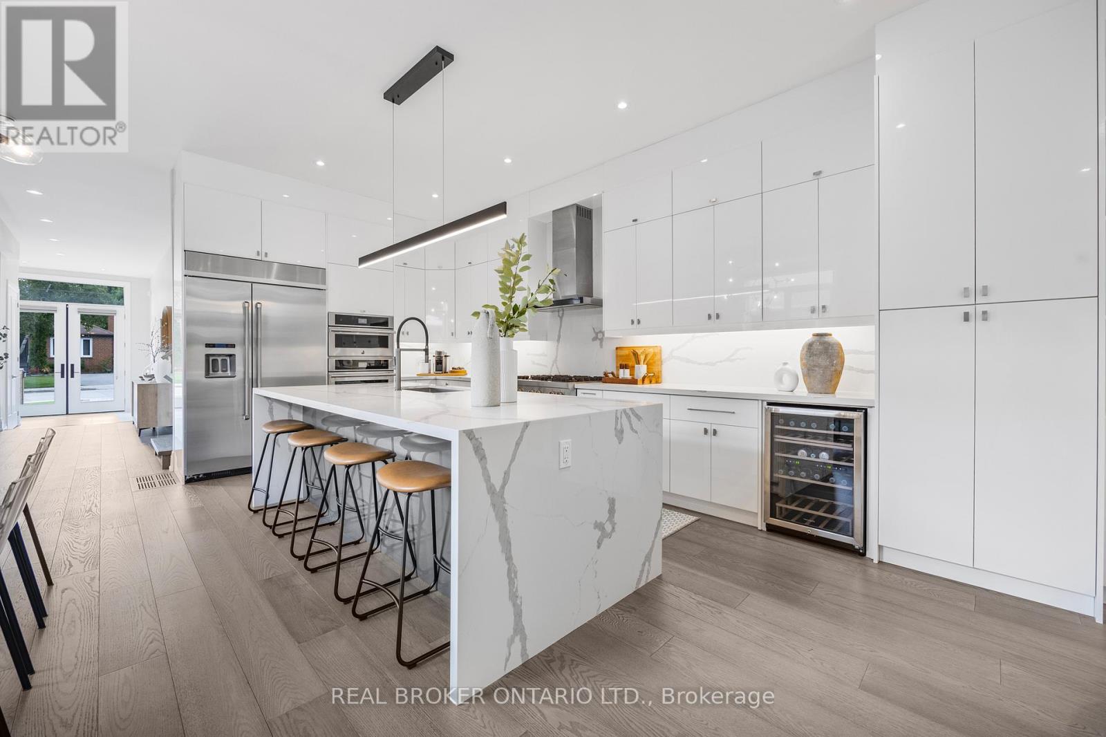 9a Maple Avenue N, Mississauga (Port Credit), Ontario  L5H 2R9 - Photo 11 - W12821722