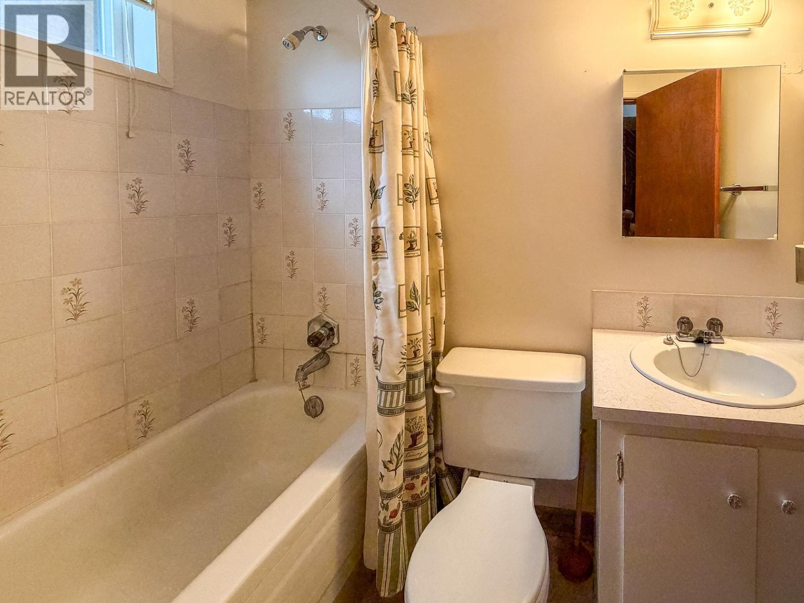 824 12th Street S, Cranbrook, British Columbia  V1C 1W5 - Photo 16 - 10379395