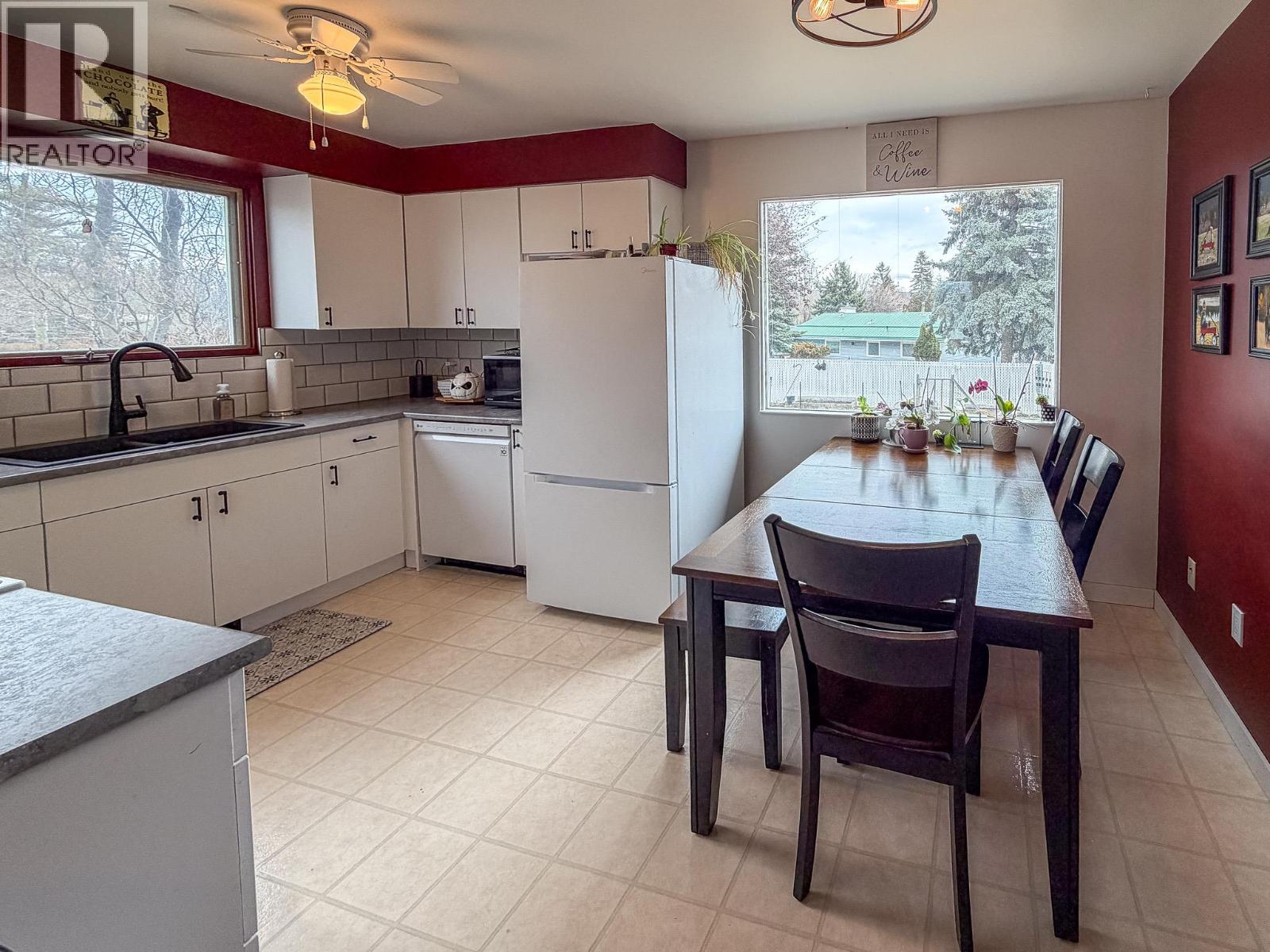 824 12th Street S, Cranbrook, British Columbia  V1C 1W5 - Photo 8 - 10379395