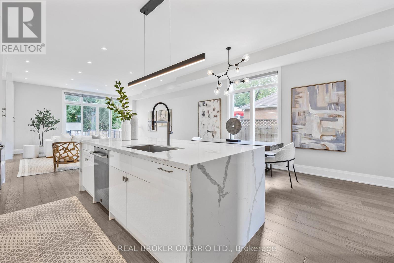 9A MAPLE AVENUE N, Mississauga, Ontario