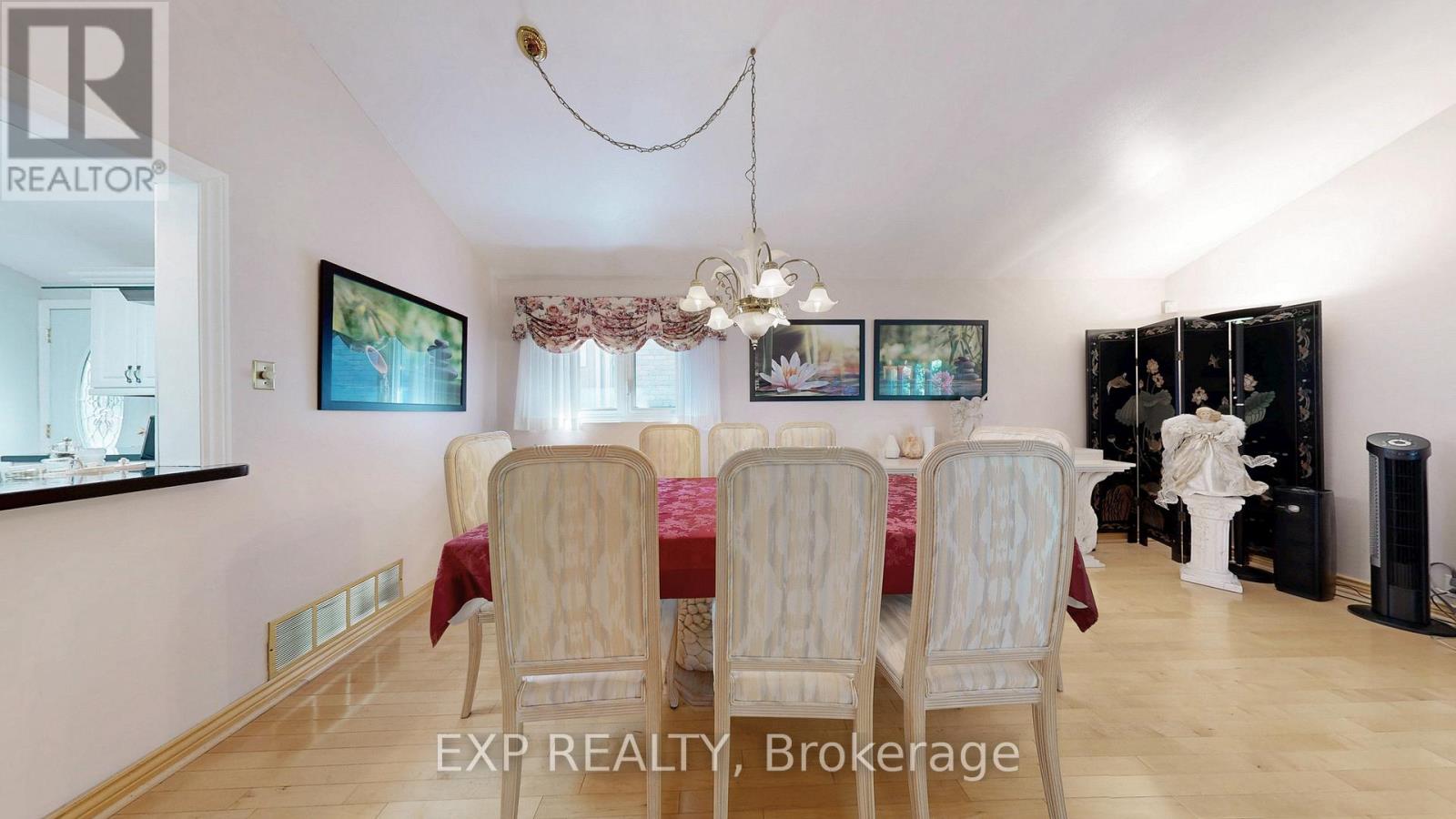 6 Abbottswood Road, Toronto, Ontario  M1P 3P1 - Photo 6 - E12640734