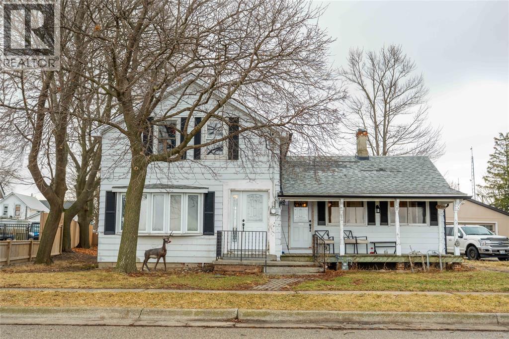 3506 Water Street, Sombra, Ontario N0P 2H0 - Photo 1 - 26001141