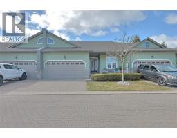 13 OAKWOOD LINKS LANE, Grand Bend, Ontario