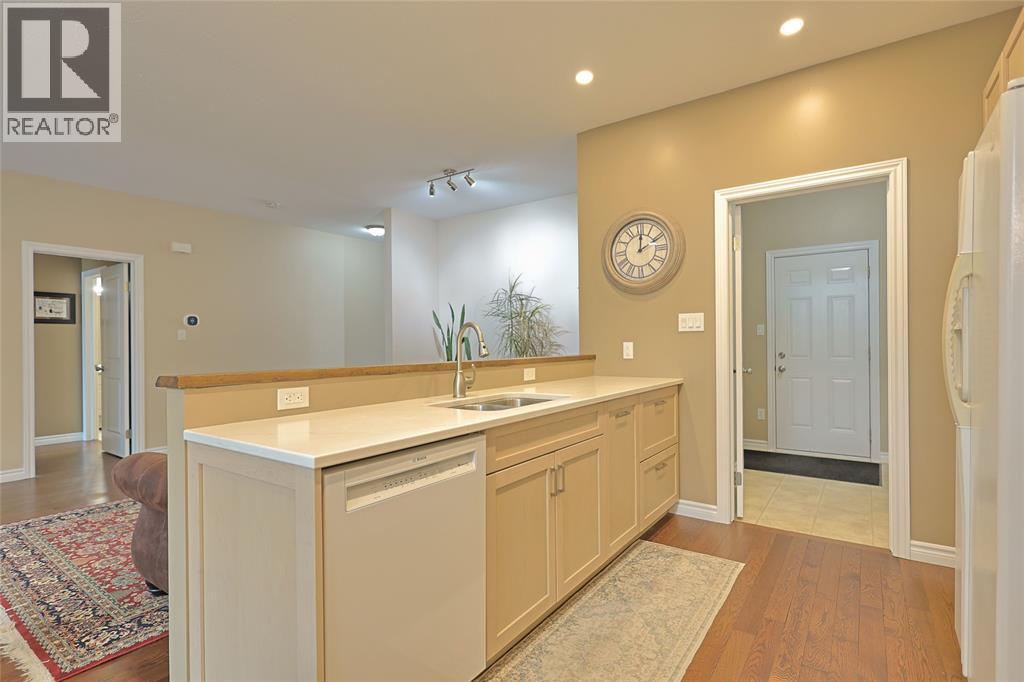 13 Oakwood Links Lane, Grand Bend, Ontario  N0M 1T0 - Photo 8 - 26003669