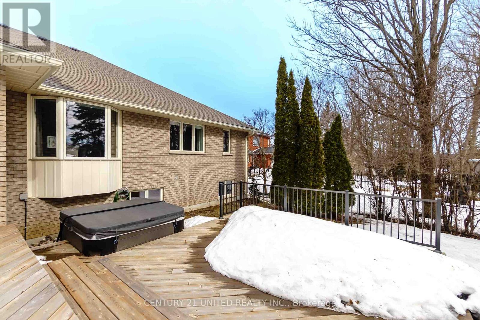 1691 Forster Avenue, Peterborough (Otonabee Ward 1), Ontario  K9K 2G6 - Photo 33 - X12886916