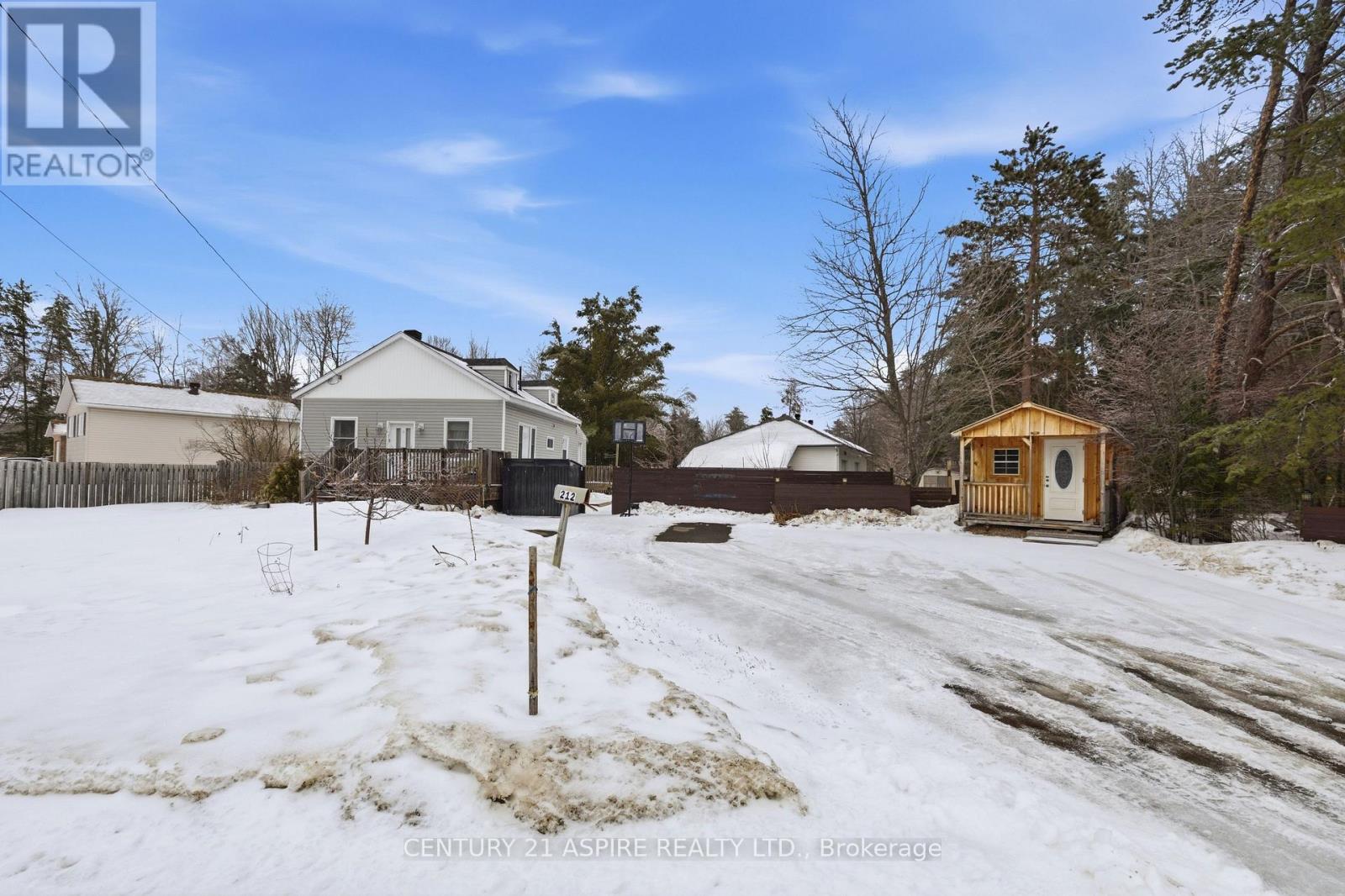 212 SCHWANZ ROAD, Petawawa, Ontario