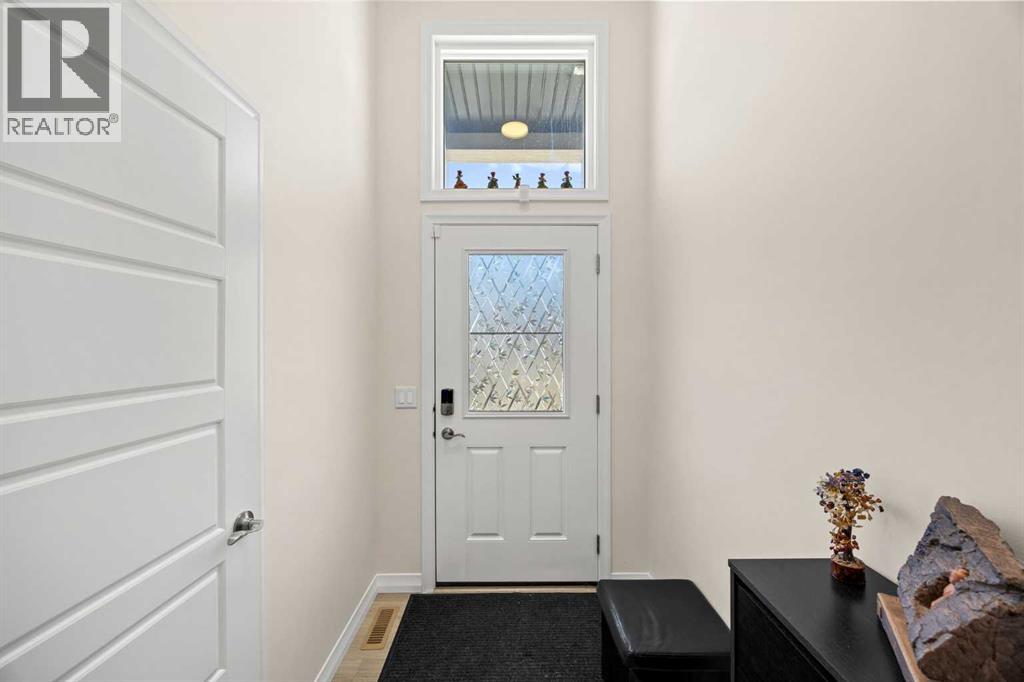 6 Corner Glen Common Ne, Calgary, Alberta  T3N 2L5 - Photo 28 - A2293437