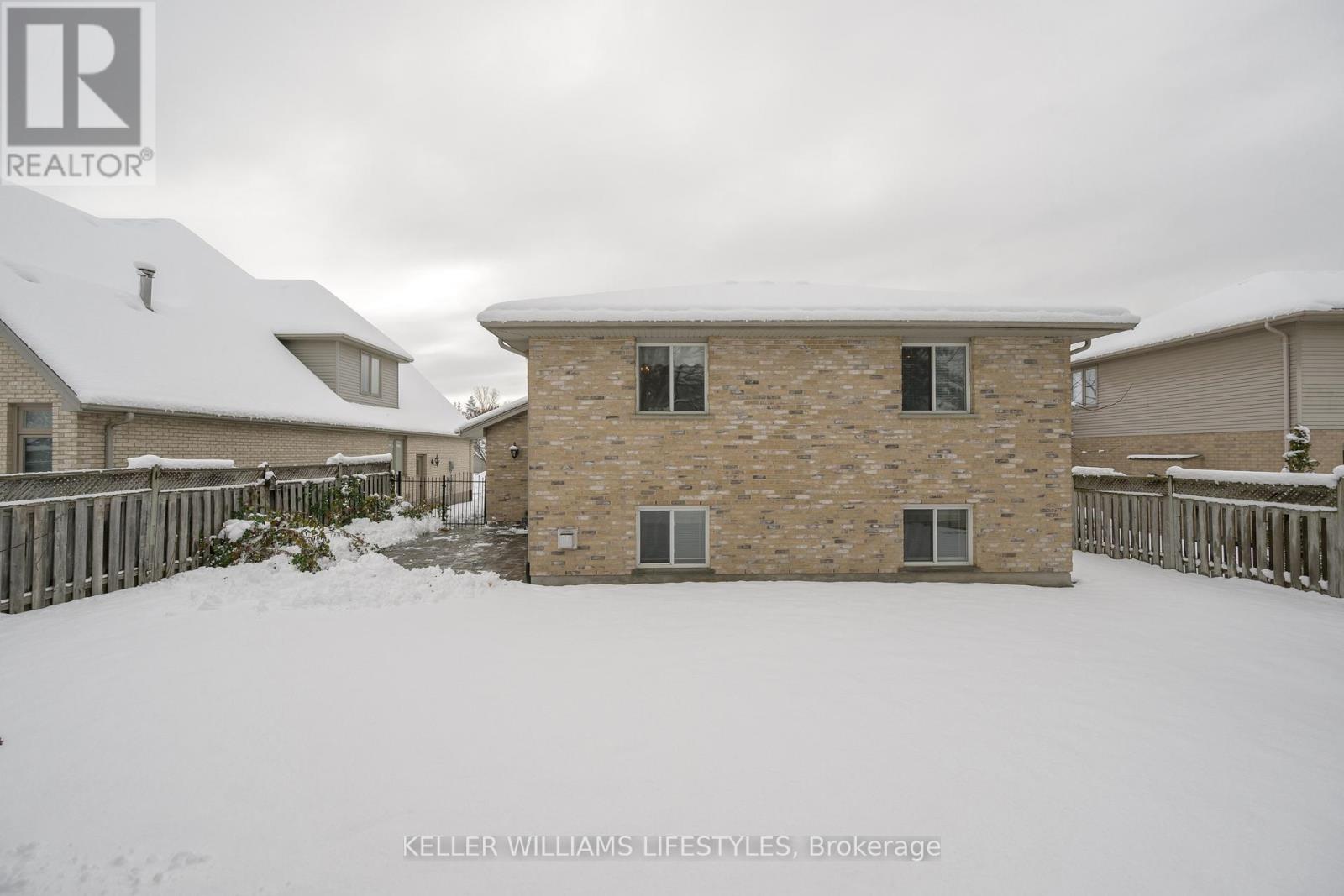 9 Toohey Lane, London North (North A), Ontario  N6G 4Y2 - Photo 36 - X12886924