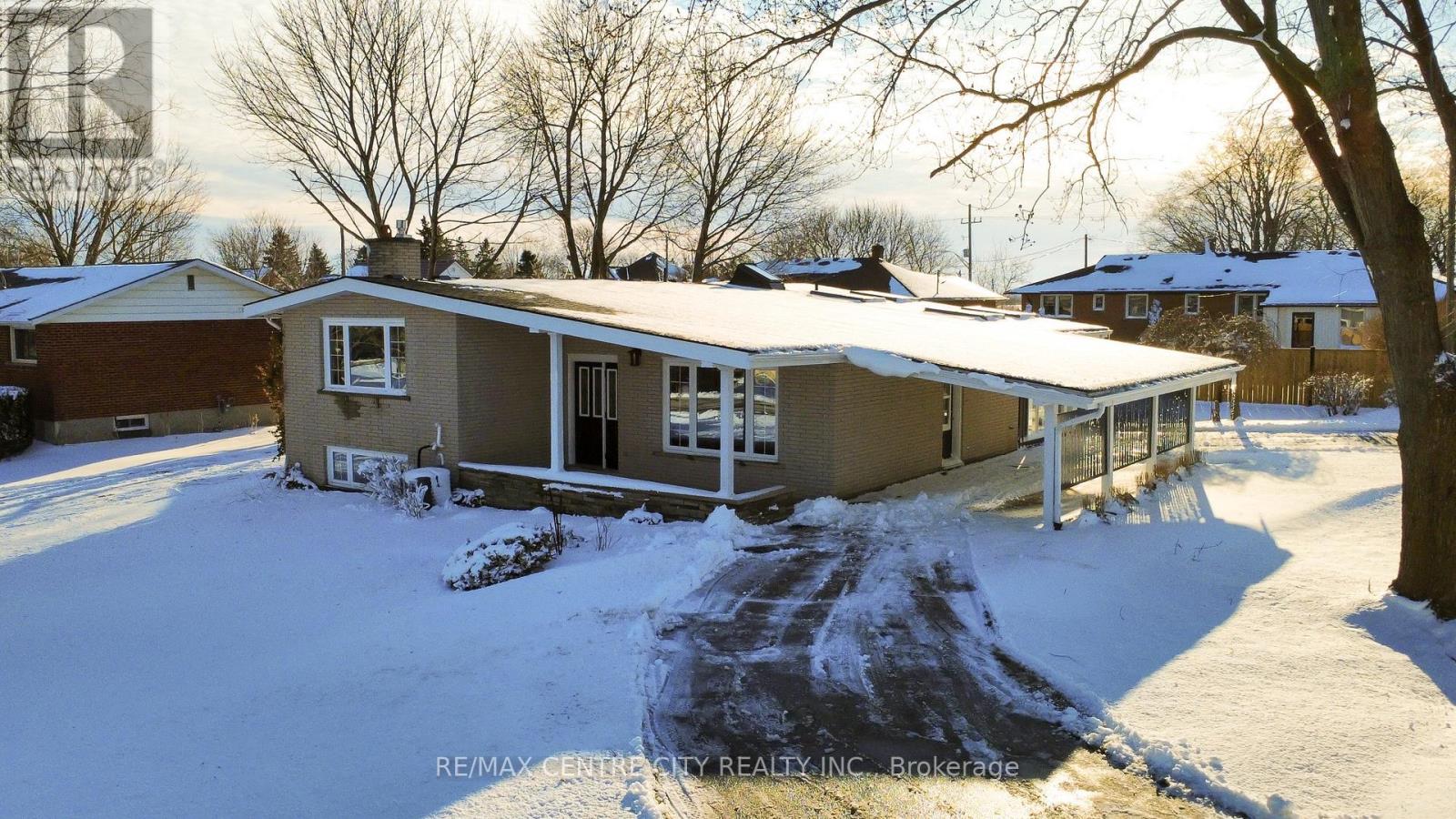 2193 Miller Avenue, Perth East (Shakespeare), Ontario  N0B 2P0 - Photo 2 - X12886946