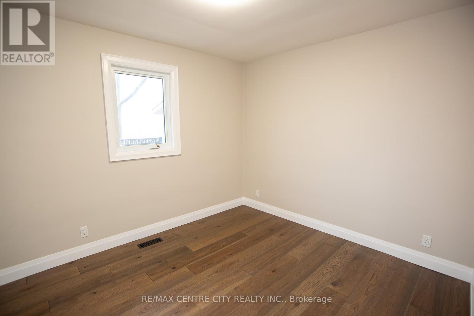 2193 Miller Avenue, Perth East (Shakespeare), Ontario  N0B 2P0 - Photo 31 - X12886946