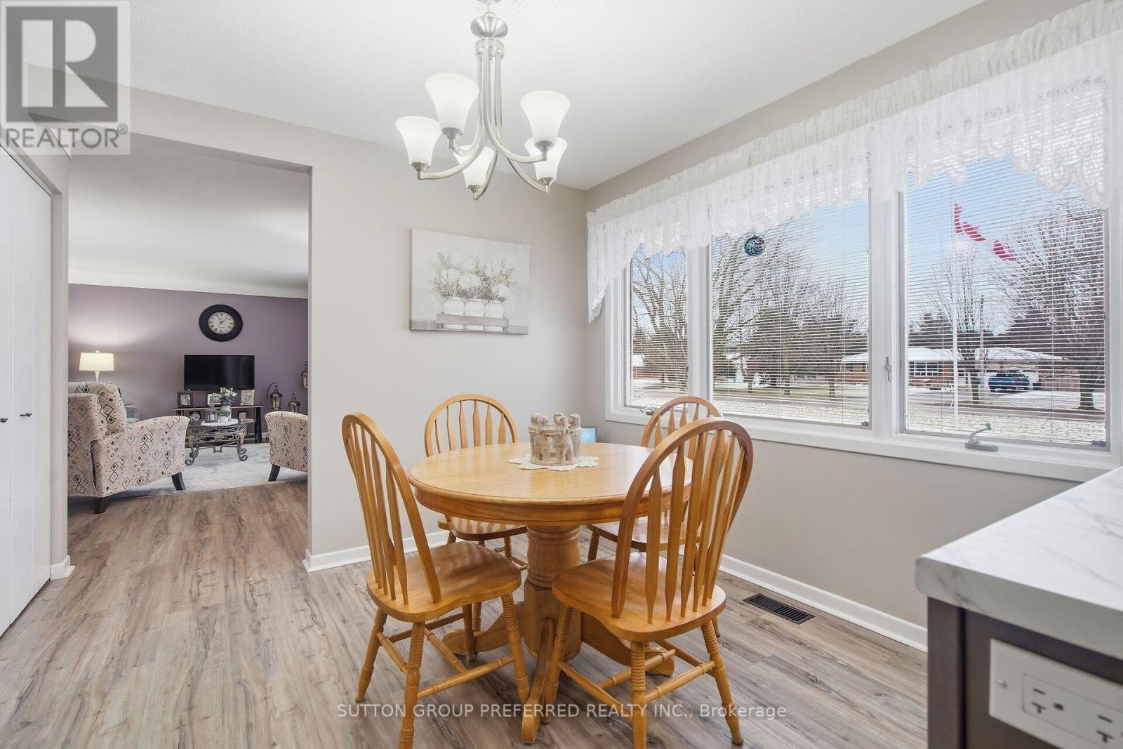 9418 Currie Road, Dutton/dunwich (Wallacetown), Ontario  N0L 2M0 - Photo 12 - X12886958