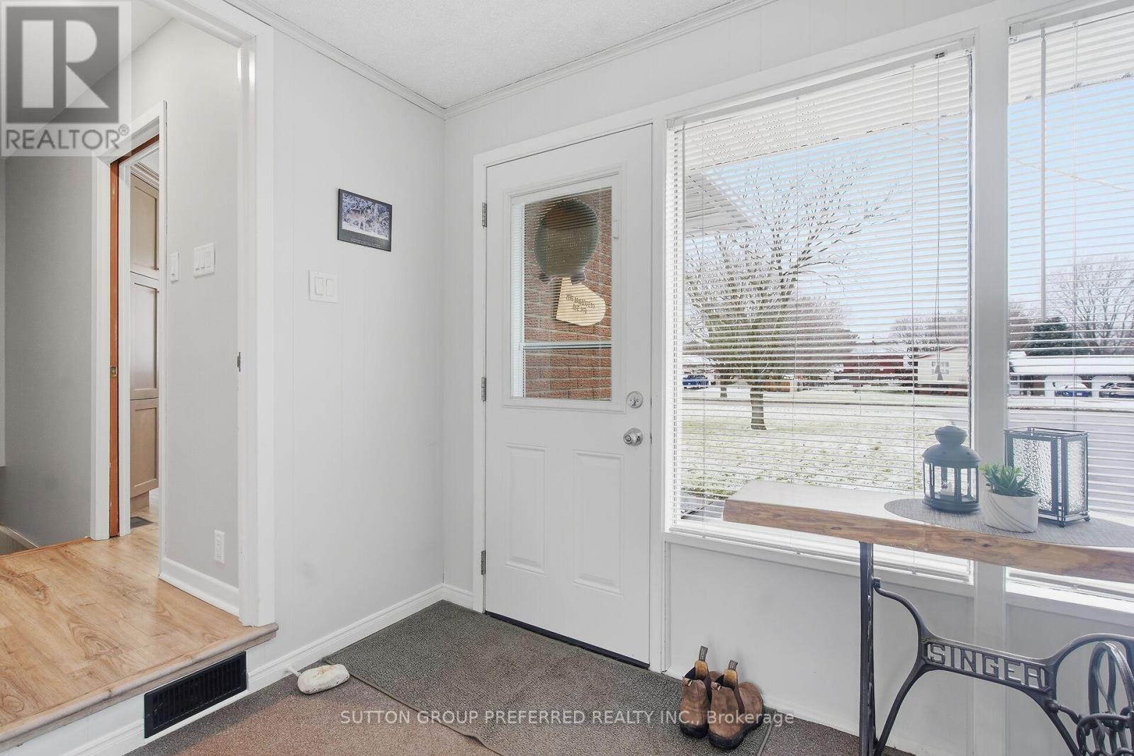 9418 Currie Road, Dutton/dunwich (Wallacetown), Ontario  N0L 2M0 - Photo 5 - X12886958