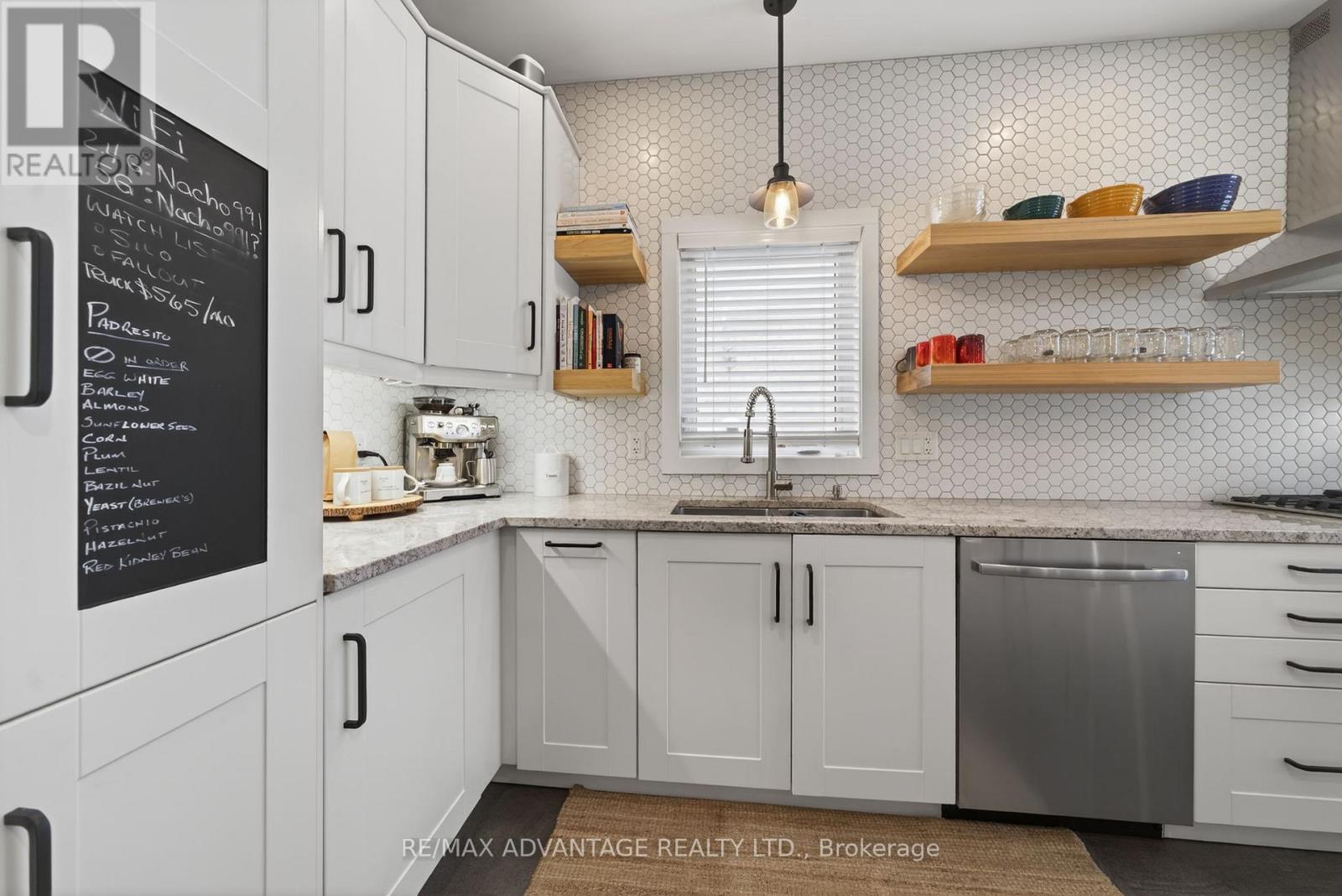 1246 Thornley Street, London South (South L), Ontario  N6K 4V3 - Photo 12 - X12887018