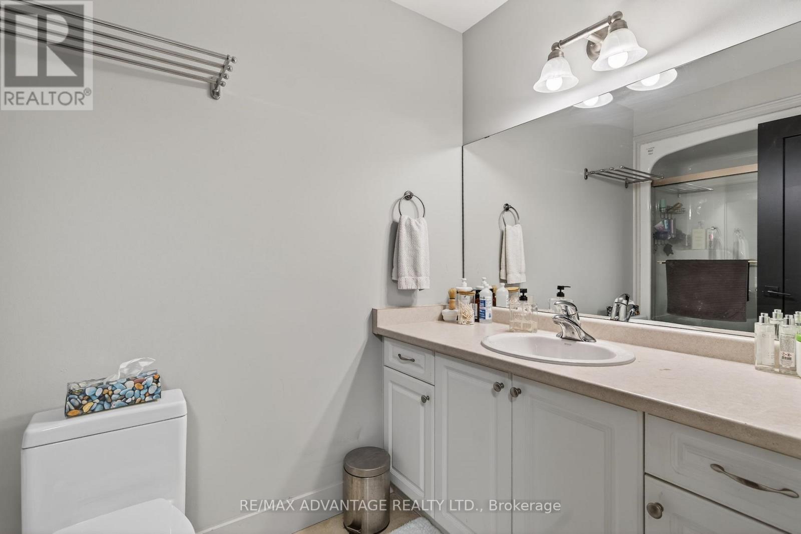 1246 Thornley Street, London South (South L), Ontario  N6K 4V3 - Photo 28 - X12887018