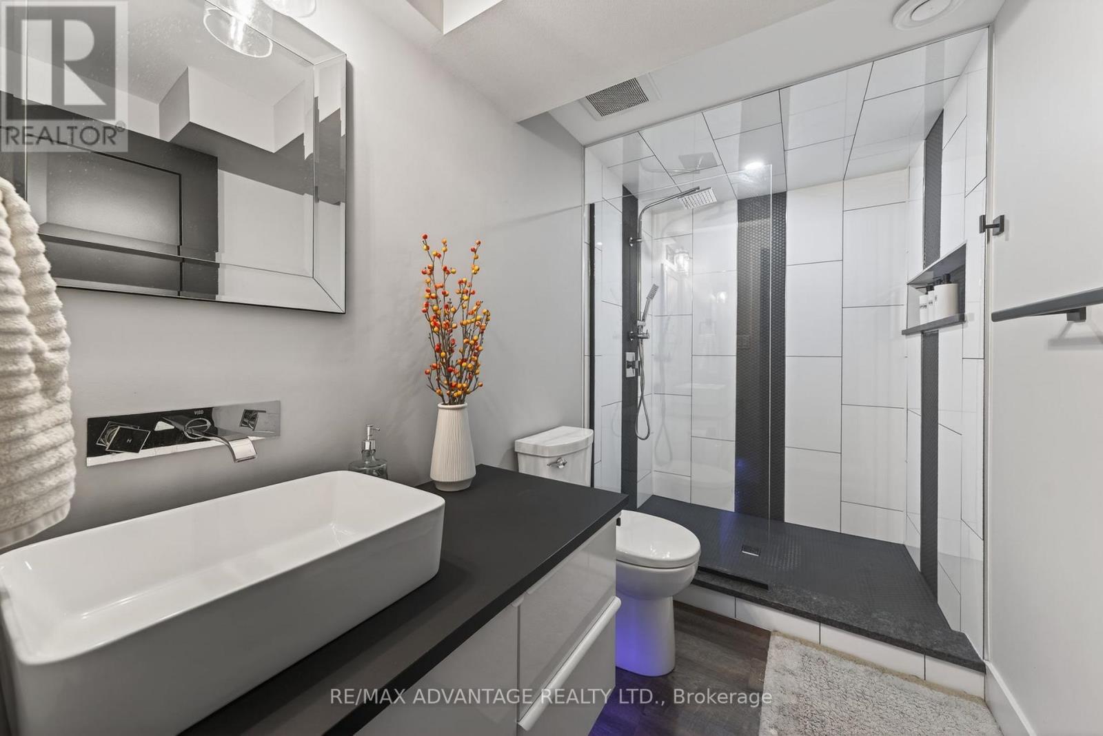 1246 Thornley Street, London South (South L), Ontario  N6K 4V3 - Photo 43 - X12887018