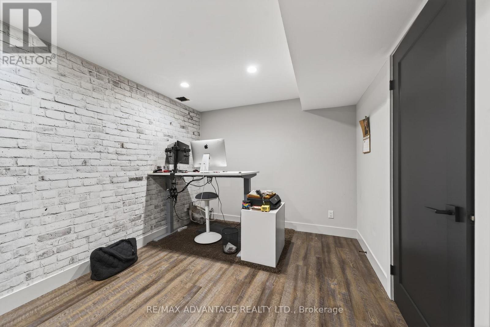 1246 Thornley Street, London South (South L), Ontario  N6K 4V3 - Photo 46 - X12887018