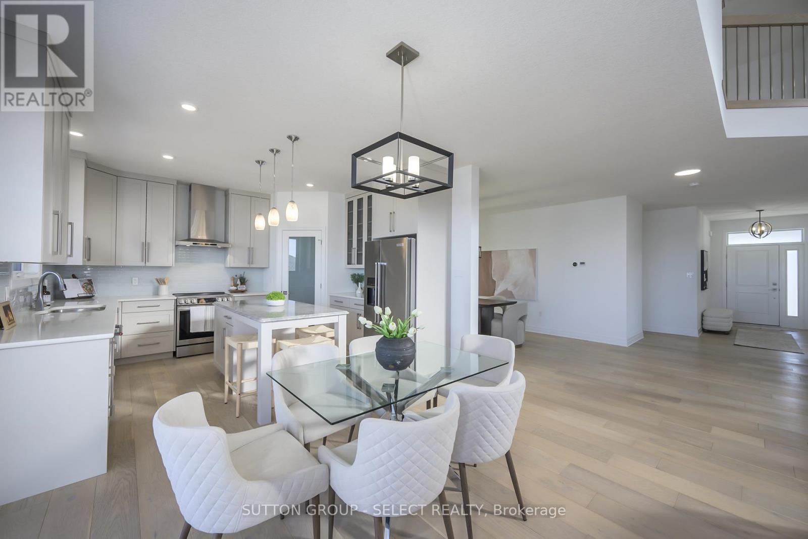 1916 Trailsway Drive, London South (South B), Ontario  N6K 0K7 - Photo 13 - X12887168