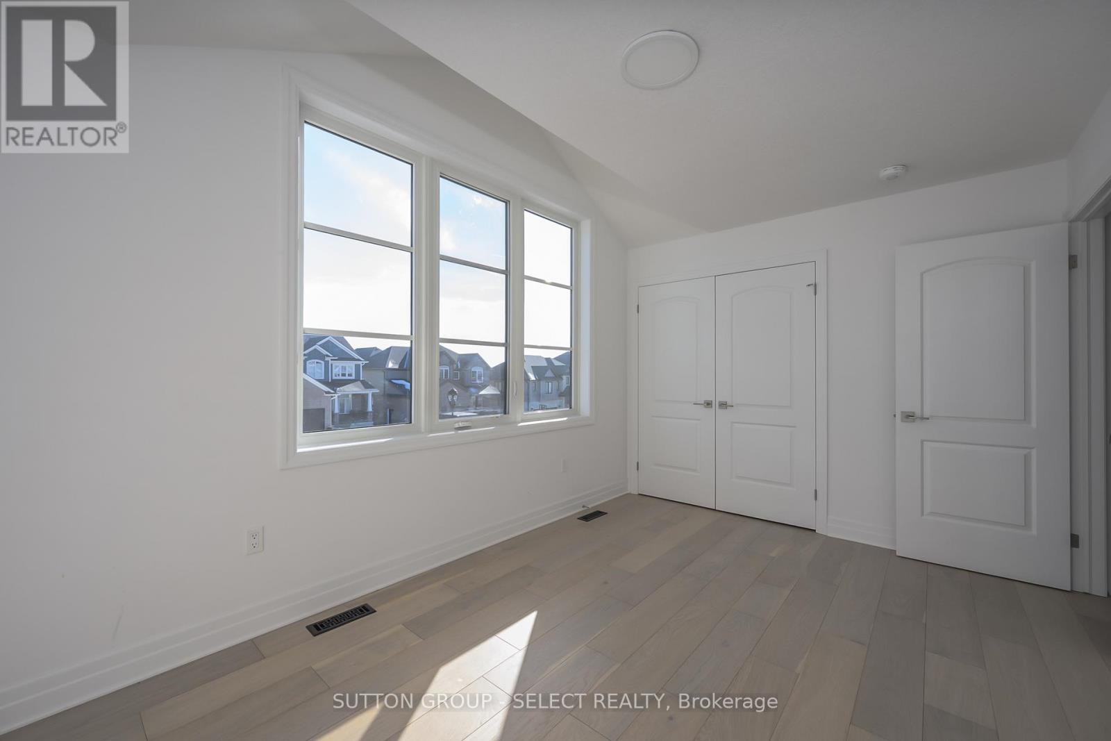 1916 Trailsway Drive, London South (South B), Ontario  N6K 0K7 - Photo 37 - X12887168