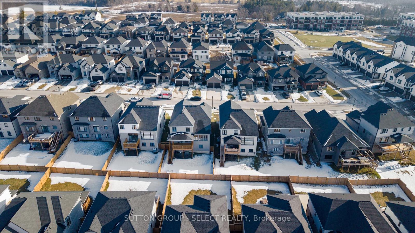 1916 Trailsway Drive, London South (South B), Ontario  N6K 0K7 - Photo 4 - X12887168