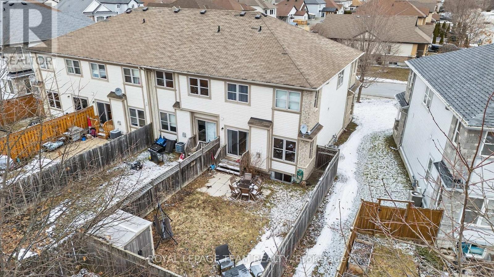 30 Hackberry Trail, Carleton Place, Ontario  K7C 0B1 - Photo 10 - X12887054