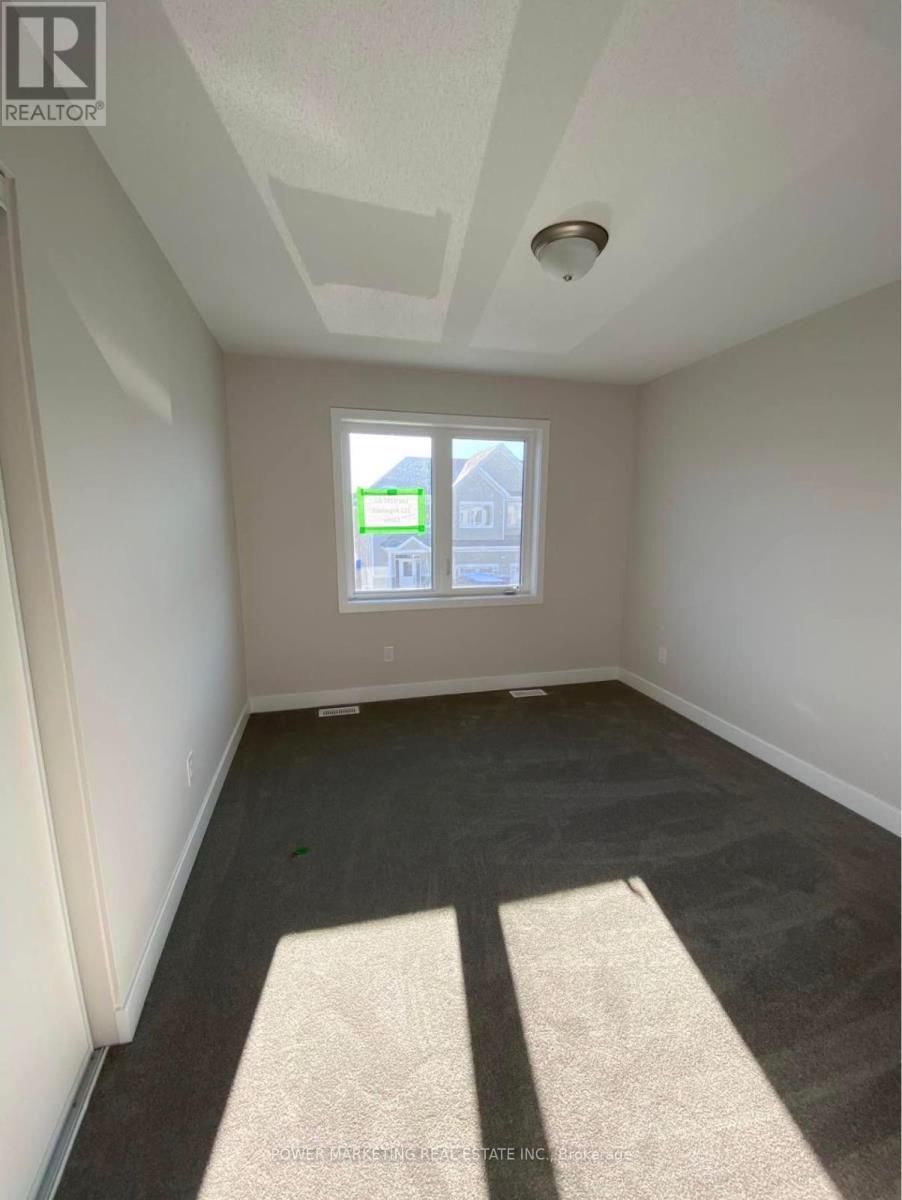 212 Argonaut Circle, Ottawa, Ontario  K1W 0M4 - Photo 8 - X12887058