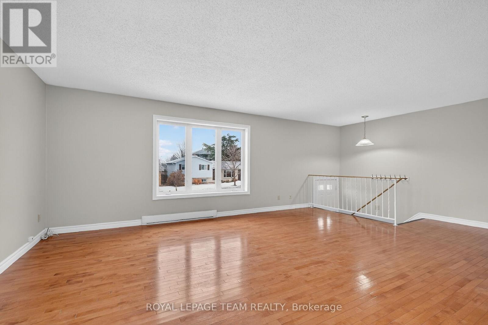 280 Therese Avenue, Clarence-Rockland, Ontario  K4K 1G9 - Photo 5 - X12887186