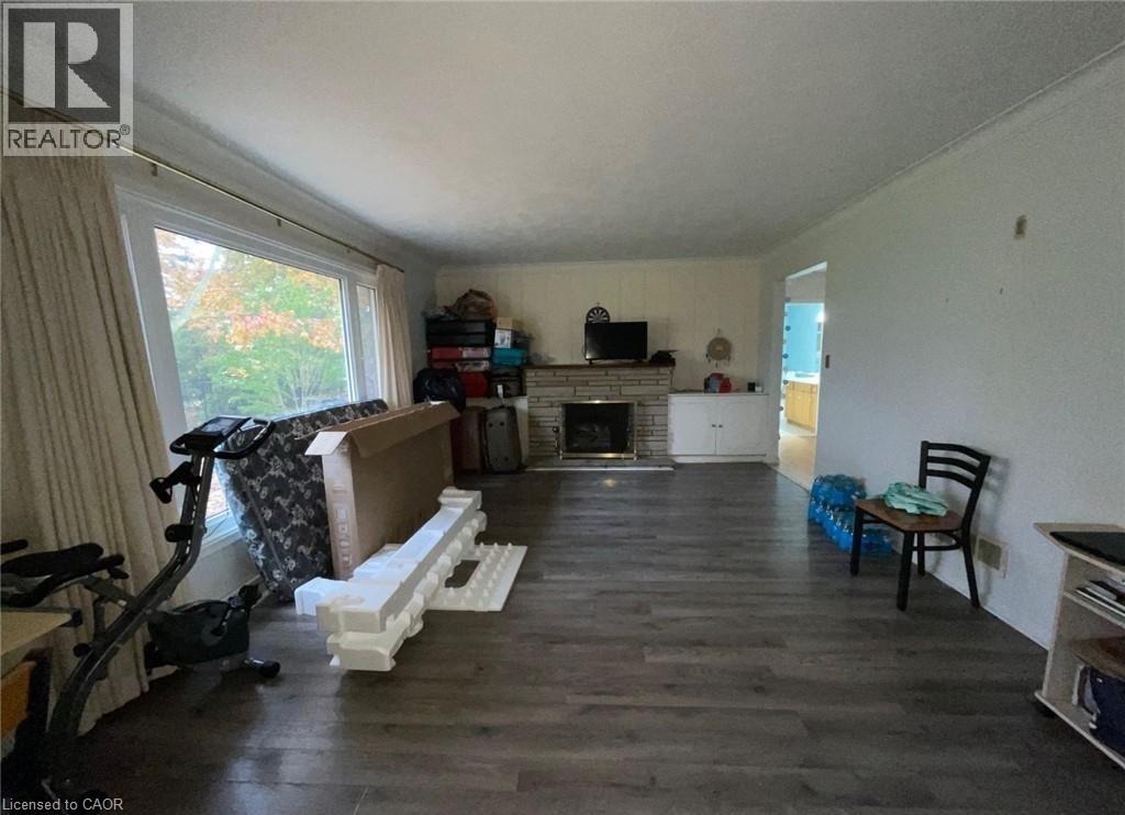 415 Mount Pleasant Road, Brantford, Ontario  N3T 5L5 - Photo 2 - 40812477