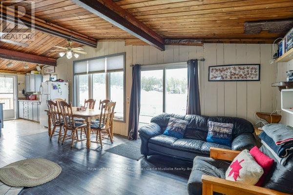 709 Harrison Trail, Georgian Bay (Freeman), Ontario  L0K 1S0 - Photo 12 - X12886940