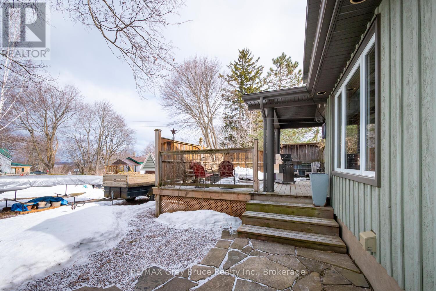 280 Mary Street, South Bruce Peninsula, Ontario  N0H 2T0 - Photo 34 - X12886960