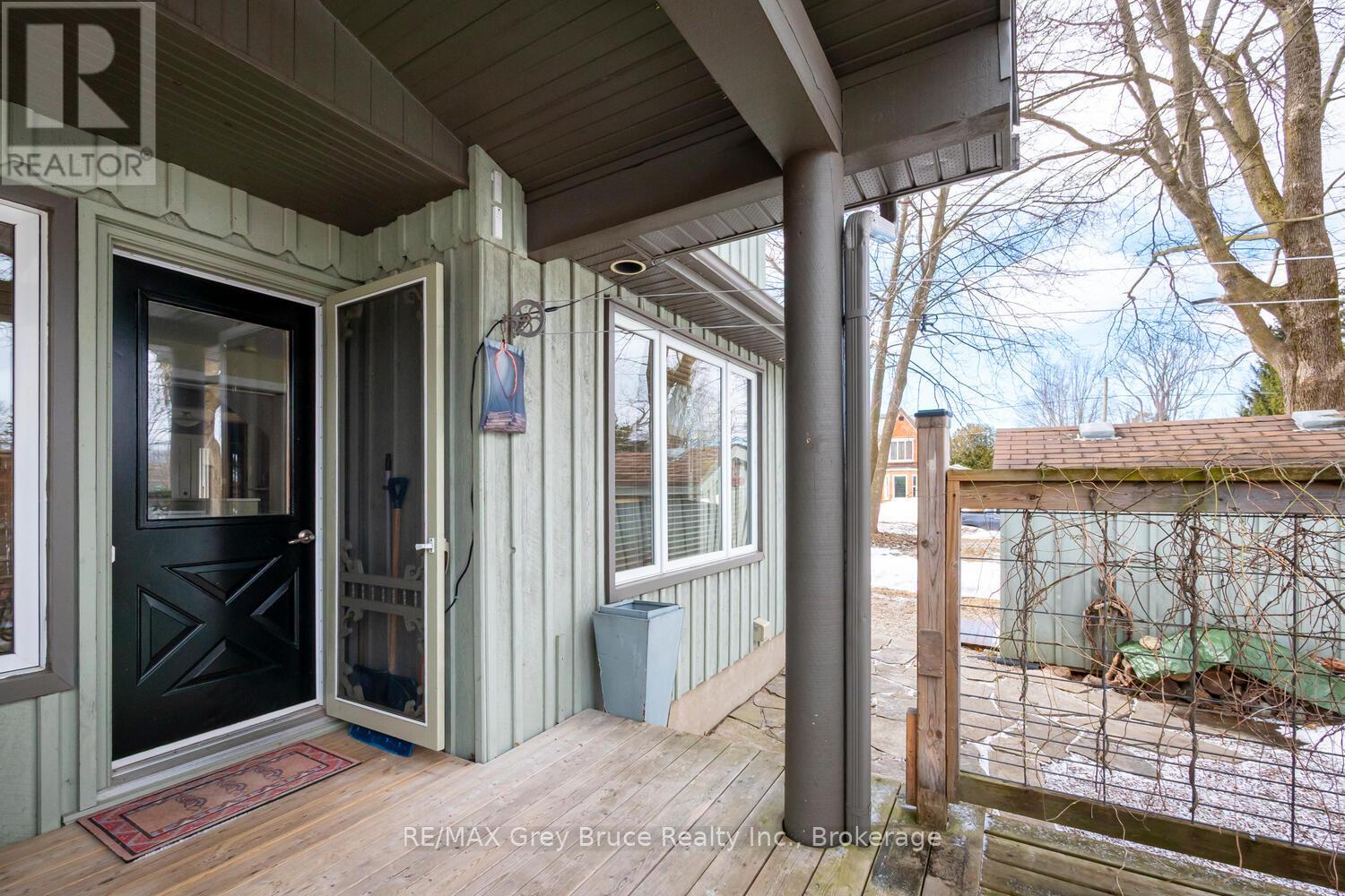 280 Mary Street, South Bruce Peninsula, Ontario  N0H 2T0 - Photo 36 - X12886960