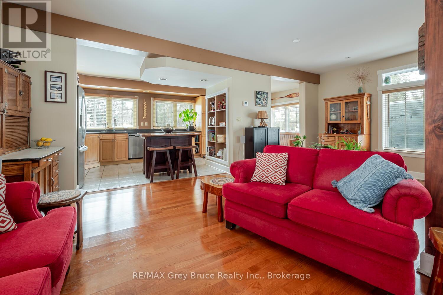 280 Mary Street, South Bruce Peninsula, Ontario  N0H 2T0 - Photo 9 - X12886960