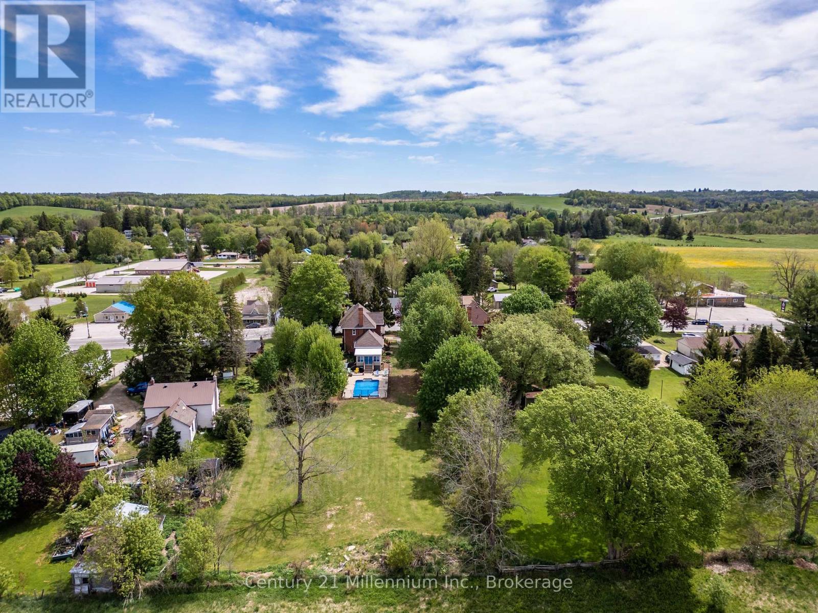 296 Garafraxa St Street, Chatsworth, Ontario  N0H 1G0 - Photo 9 - X12887100