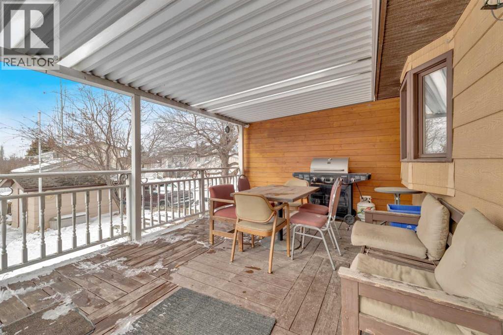 5704 58 Street, Rocky Mountain House, Alberta  T4T 1H9 - Photo 45 - A2288498