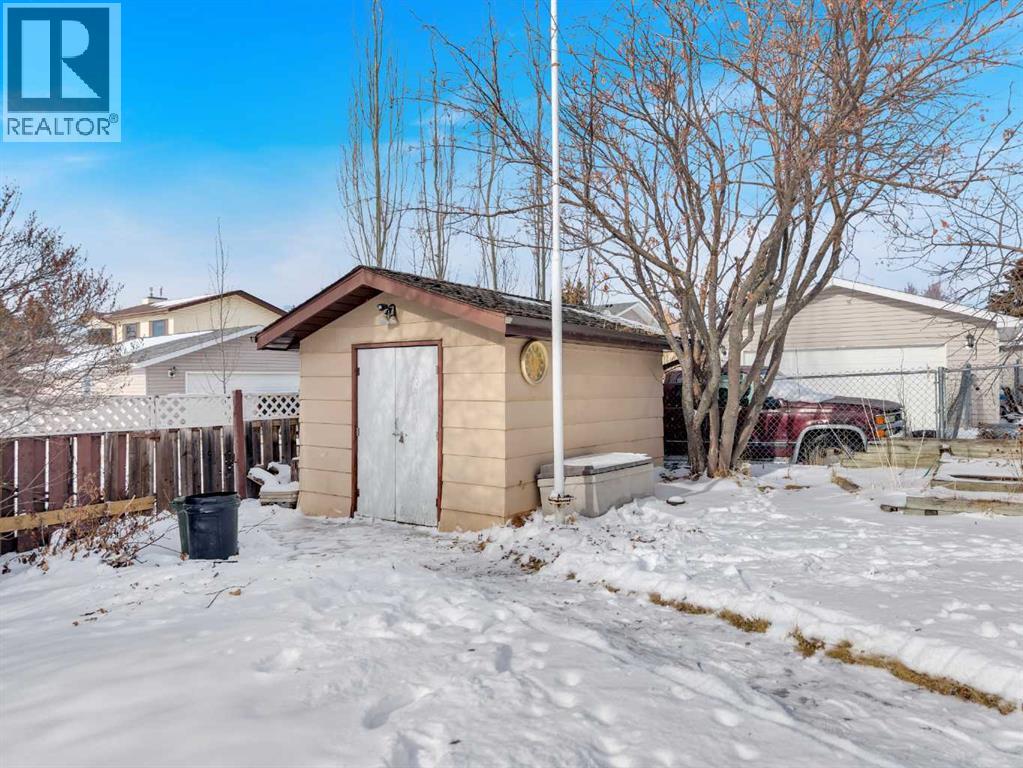 5704 58 Street, Rocky Mountain House, Alberta  T4T 1H9 - Photo 7 - A2288498