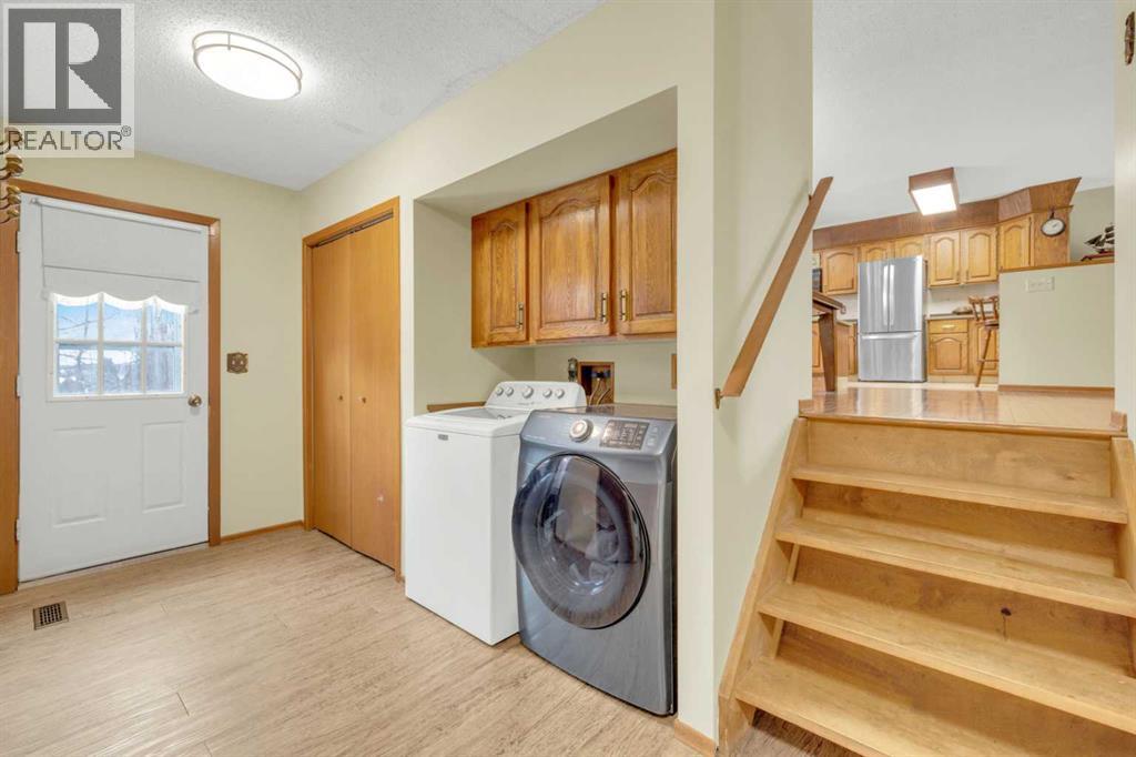 5704 58 Street, Rocky Mountain House, Alberta  T4T 1H9 - Photo 34 - A2288498