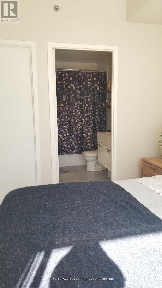 820 - 21 Nelson Street, Toronto (Waterfront Communities), Ontario  M5V 3H9 - Photo 15 - C12886920